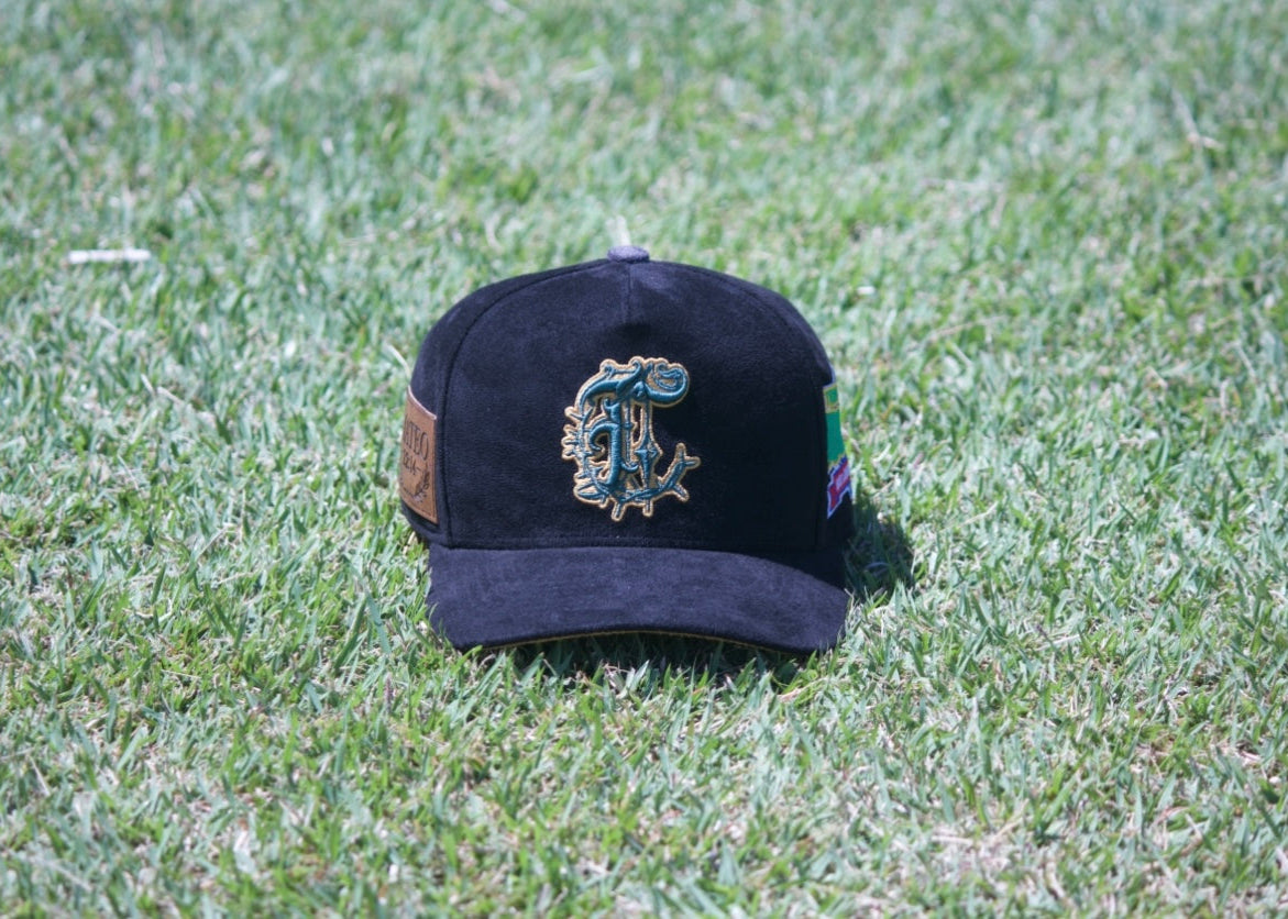 ๐ฎ๐๐๐๐๐ - BLACK CAP